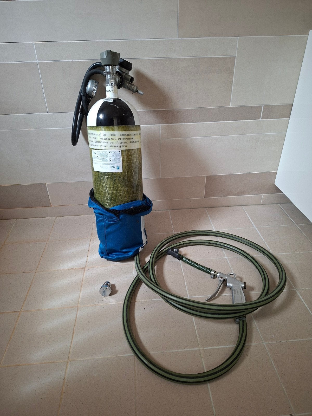 Dräger Duikfles uit 2011, 6L 300 Bar met manometer en slang, Watersport en Boten, Duiken, Ophalen, Gebruikt, Duikfles