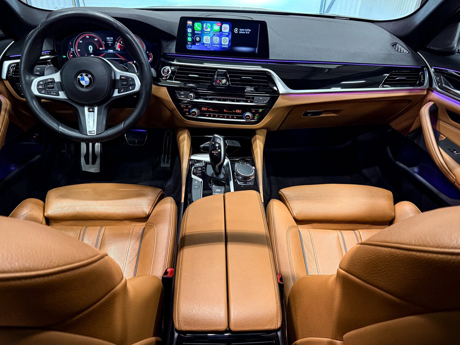 BMW 5-serie Touring 530d xDrive 3X M-SPORT PANO/TREKHAAK/H&K, Automaat, Gebruikt, Euro 6, 2993 cc