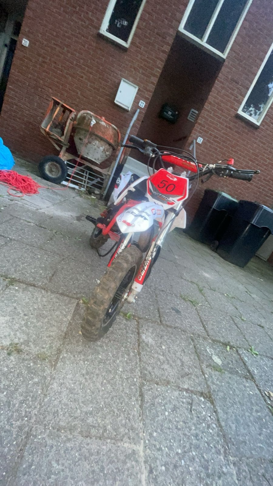 Nitro Pitbike 50cc - niet zo goed als een nieuwe, Fietsen en Brommers, Minibikes, Midibikes en Pitbikes, Ophalen, Gebruikt, Pitbike