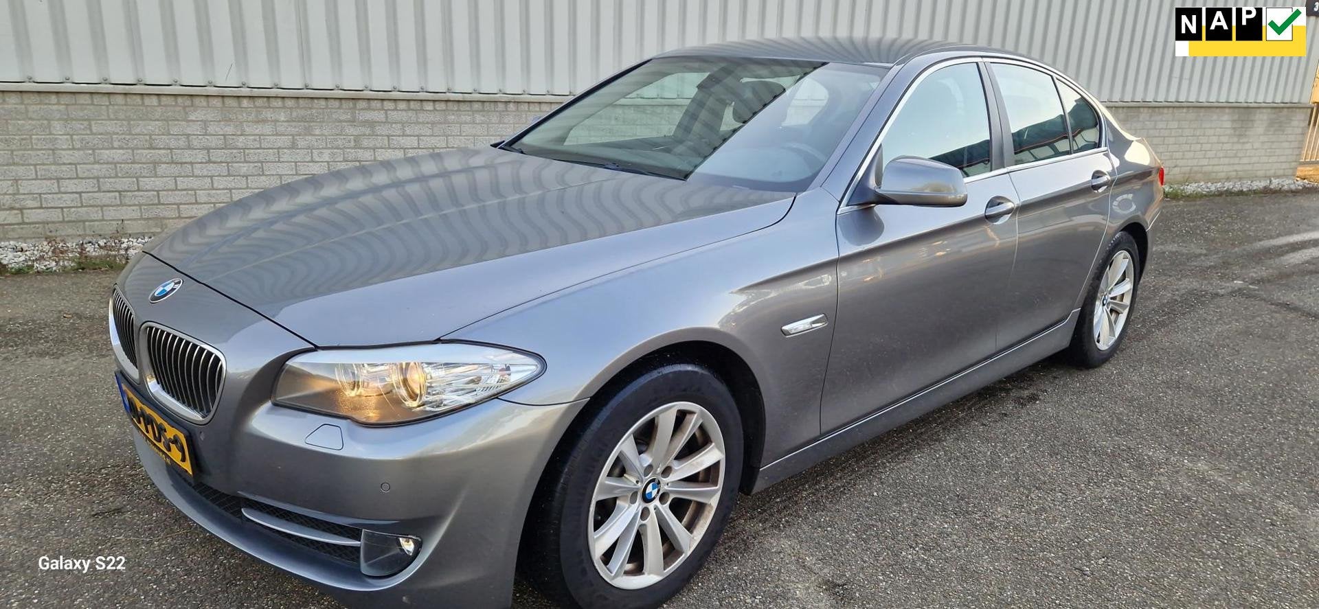 BMW 5-serie 523i Executive, Auto's, Euro 5, Achterwielaandrijving, Gebruikt, 2000 kg