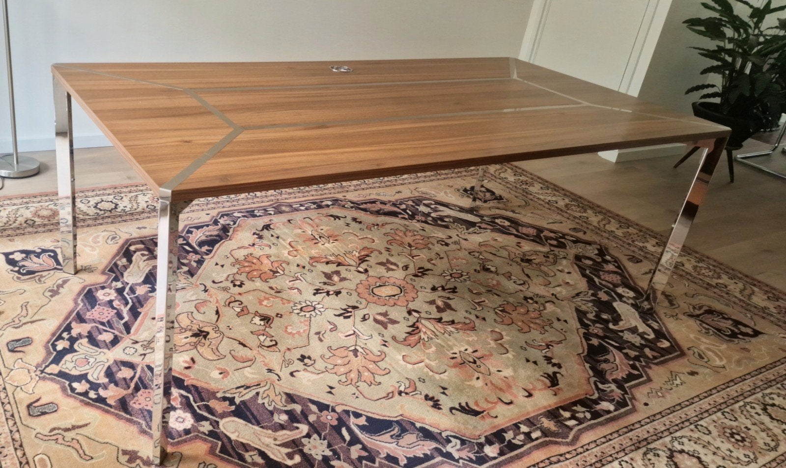 Design tafel, combinatie walnoot, chroom 200 x 100 cm, 100 tot 150 cm, Design, 200 cm of meer, Zo goed als nieuw
