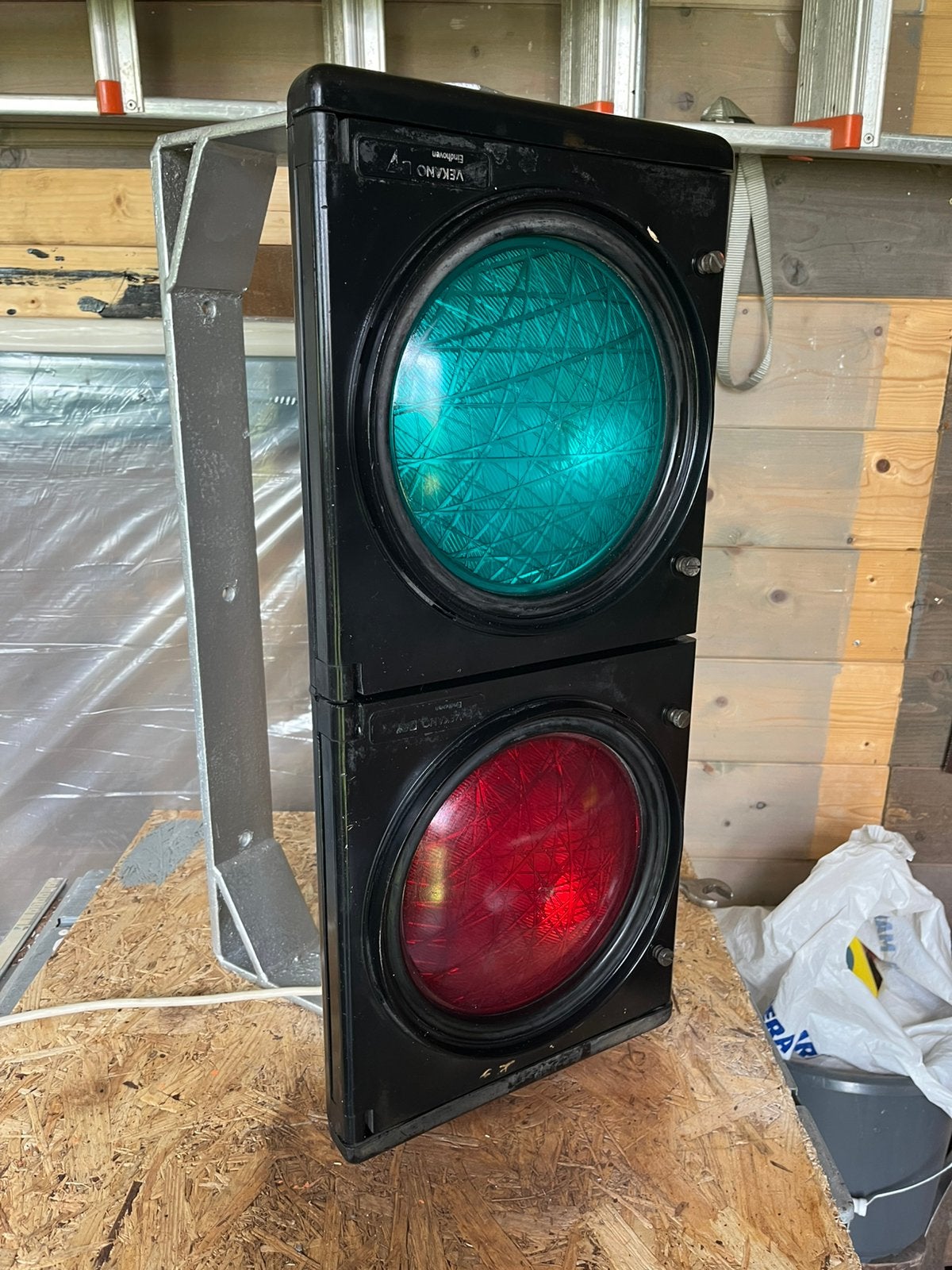 Stoplicht , led lampen en stevige beugel, Ophalen, Gebruikt, Licht