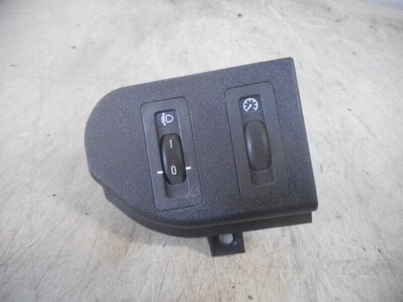 KOPLAMP HOOGTEVERSTELLING SCHAKELAAR BMW 3 serie (E36 / 4), Gebruikt, Ophalen of Verzenden, Petuelring 130 80809 München, DE, BMW