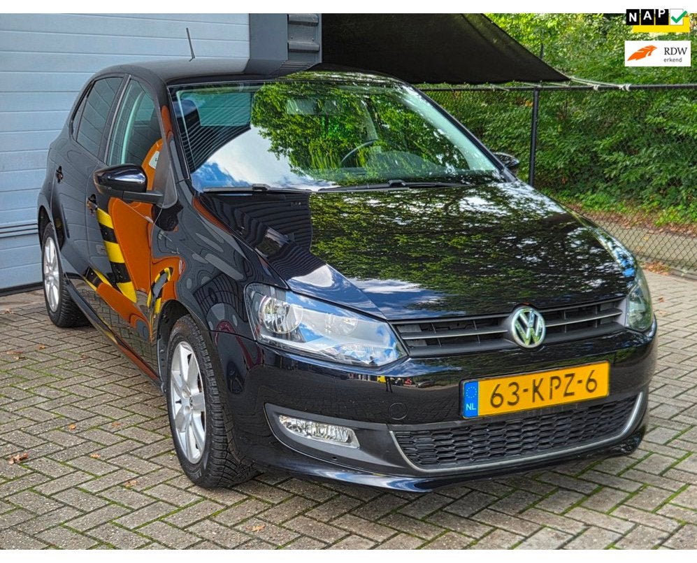Volkswagen Polo 1.4-16V Highline, Auto's, Voorwielaandrijving, 4 cilinders, Zwart, Origineel Nederlands