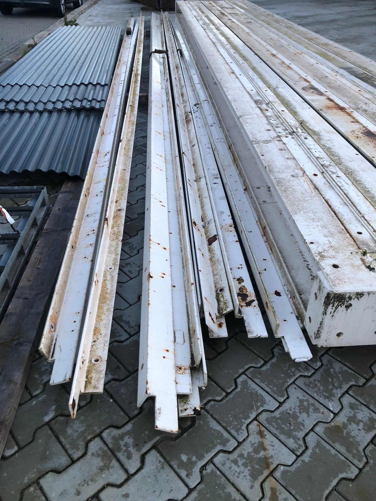 120 meter hoeklijn 100/75/10, Ophalen of Verzenden, Zo goed als nieuw