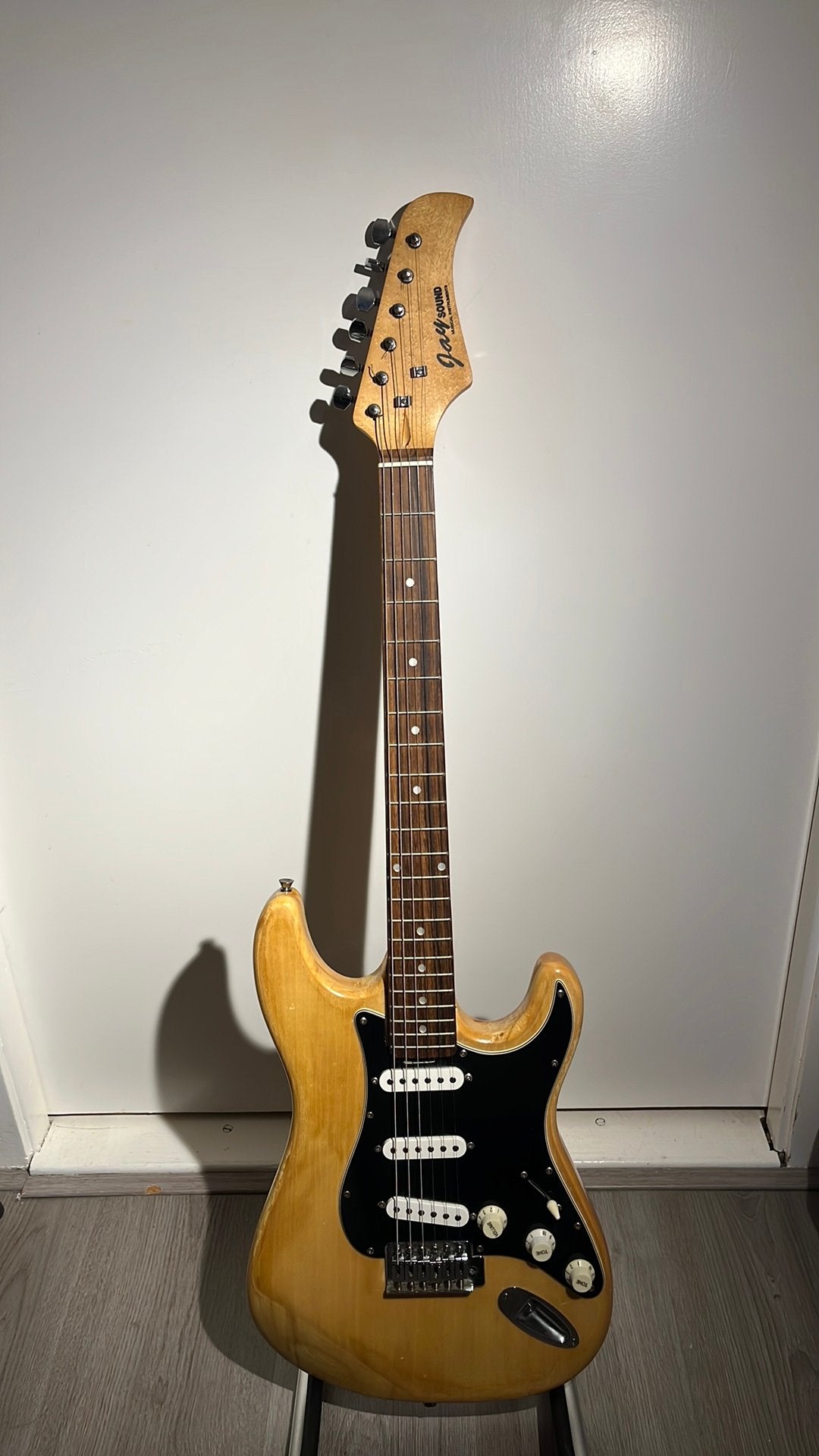 Jay Sound Stratocaster style electric guitar, Muziek en Instrumenten, Ophalen, Gebruikt, Solid body, Overige merken
