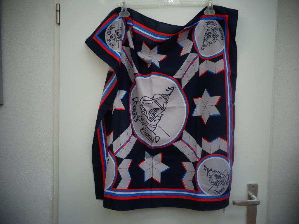 Frank Govers sjaal, vintage, vierkant, blauw, wit, rood., Kleding | Dames, Frank Govers, Maat 46/48 (XL) of groter, Ophalen of Verzenden