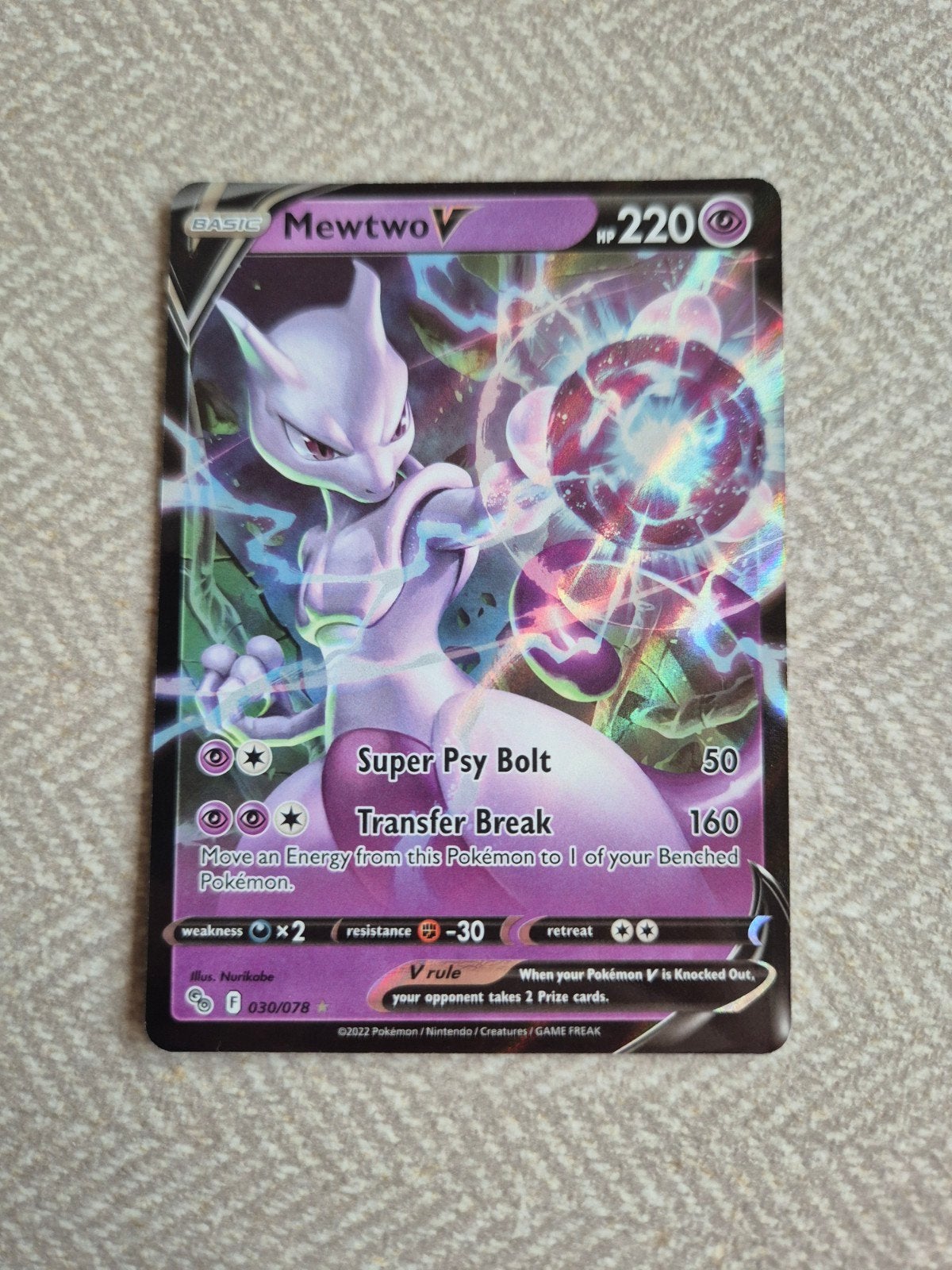 Mewtwo V Pokémon Kaart, Ophalen of Verzenden, Zo goed als nieuw, Losse kaart