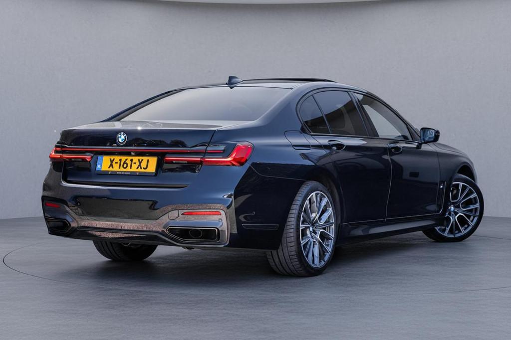 BMW 7-serie 745e High Executive M-sport |Pano|Laser|Luchtver, Auto's, BMW, Achterwielaandrijving, Gebruikt, 394 pk, Zwart