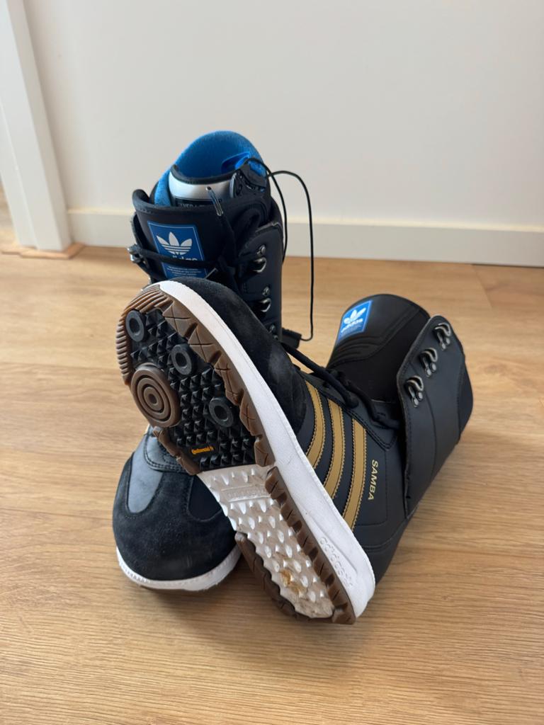 Adidas Samba Snowboard Boots - Zwart/Goud, Sport en Fitness, Snowboarden, Ophalen of Verzenden, Zo goed als nieuw, Snowboots