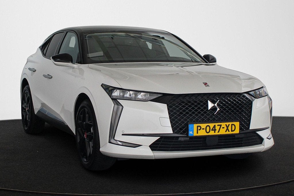 DS 4 1.2 PureTech Performance Line Automaat 360-Camera Apple, Auto's, DS, Gebruikt, 1199 cc, Origineel Nederlands, Bedrijf