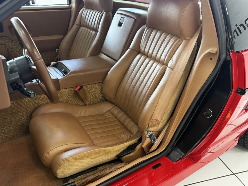 Foto 38 van Pontiac Fiero 2.8 GT Airco OOK S AVONDS GEOPEND OP AFSPRAAk