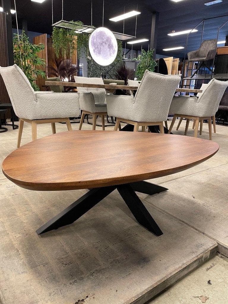 LEEGVERKOOP CHEFMEUBEL MANGO SALONTAFEL SPINPOOT 299, Huis en Inrichting, Stoelen, Bruin, Nieuw, Ophalen of Verzenden, Modern