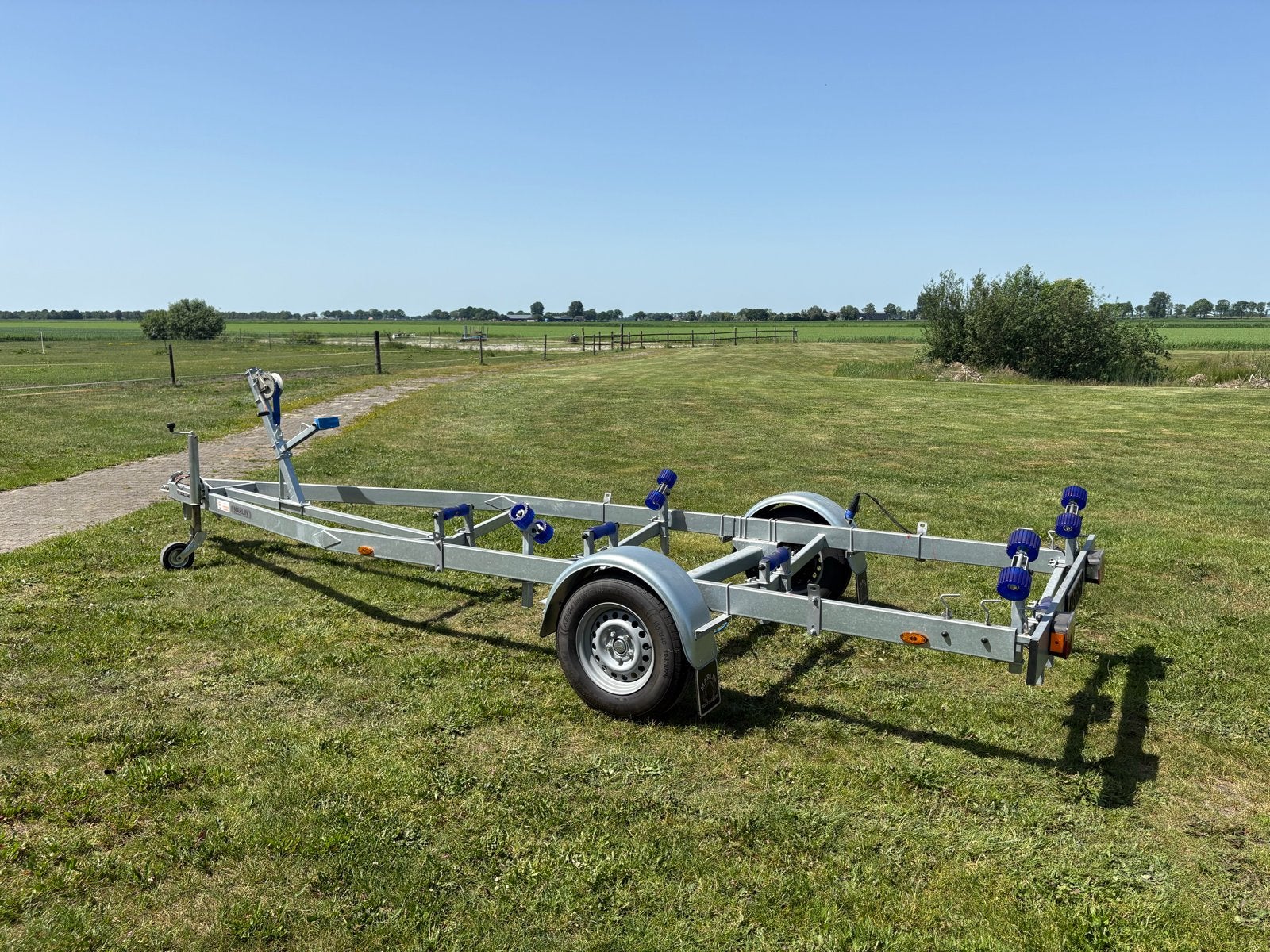 Zo goed als nieuwe Marlin boottrailer (2x gebruikt), Ophalen, 1500 tot 3000 kg, Sloepentrailer, 6 tot 9 meter