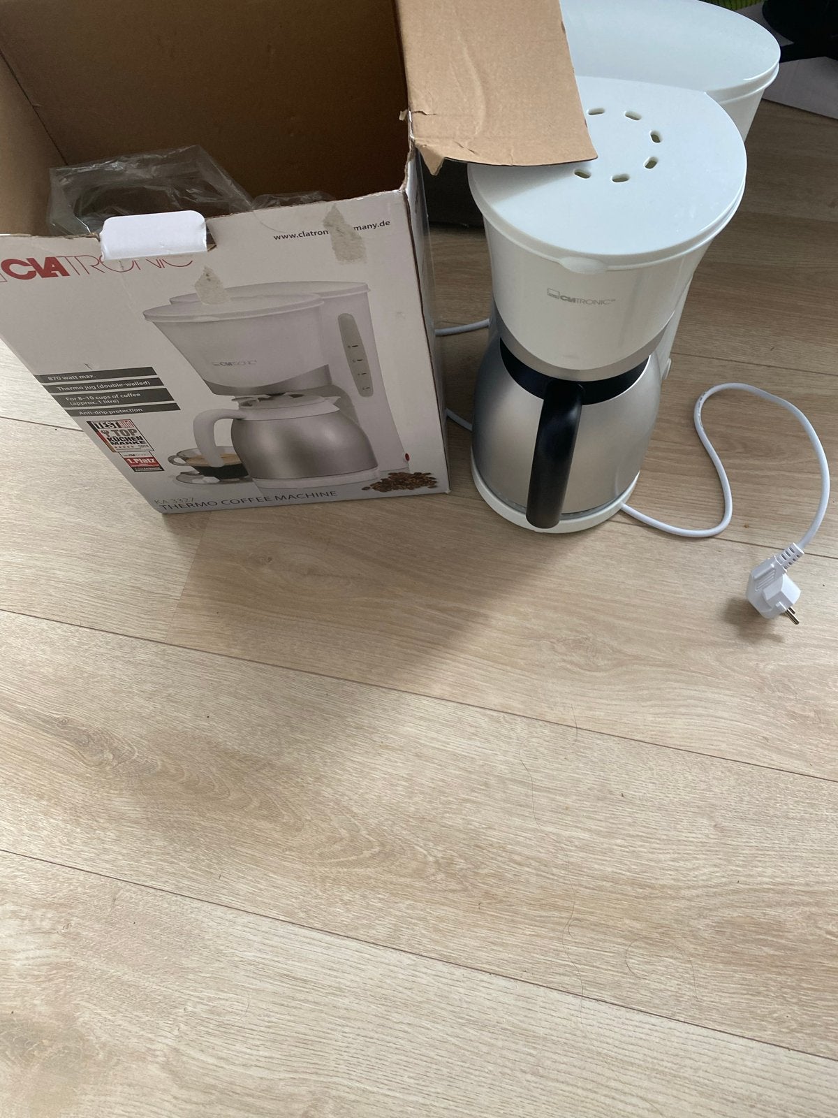 Clatronic Koffiezetapparaat met Thermoskan, Overige modellen, 10 kopjes of meer, Nieuw, Gemalen koffie
