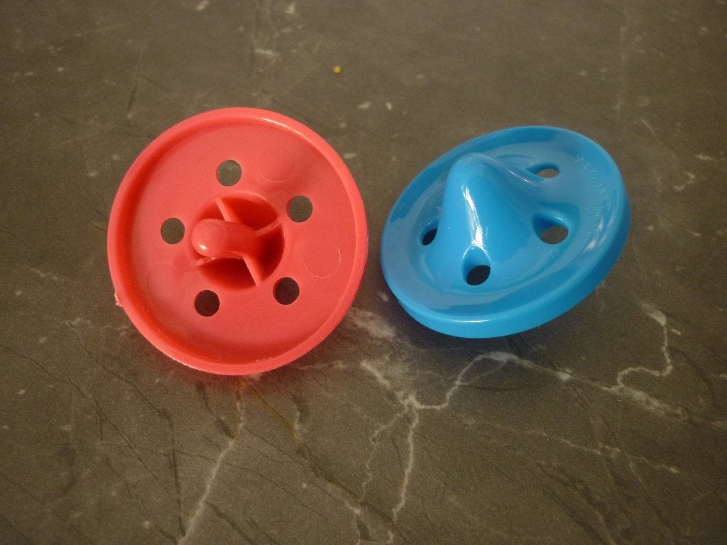 2 tolletjes / tollen blauw & roze, Kinderen en Baby's, Speelgoed | Overig, Ophalen of Verzenden, Zo goed als nieuw, Jongen of Meisje