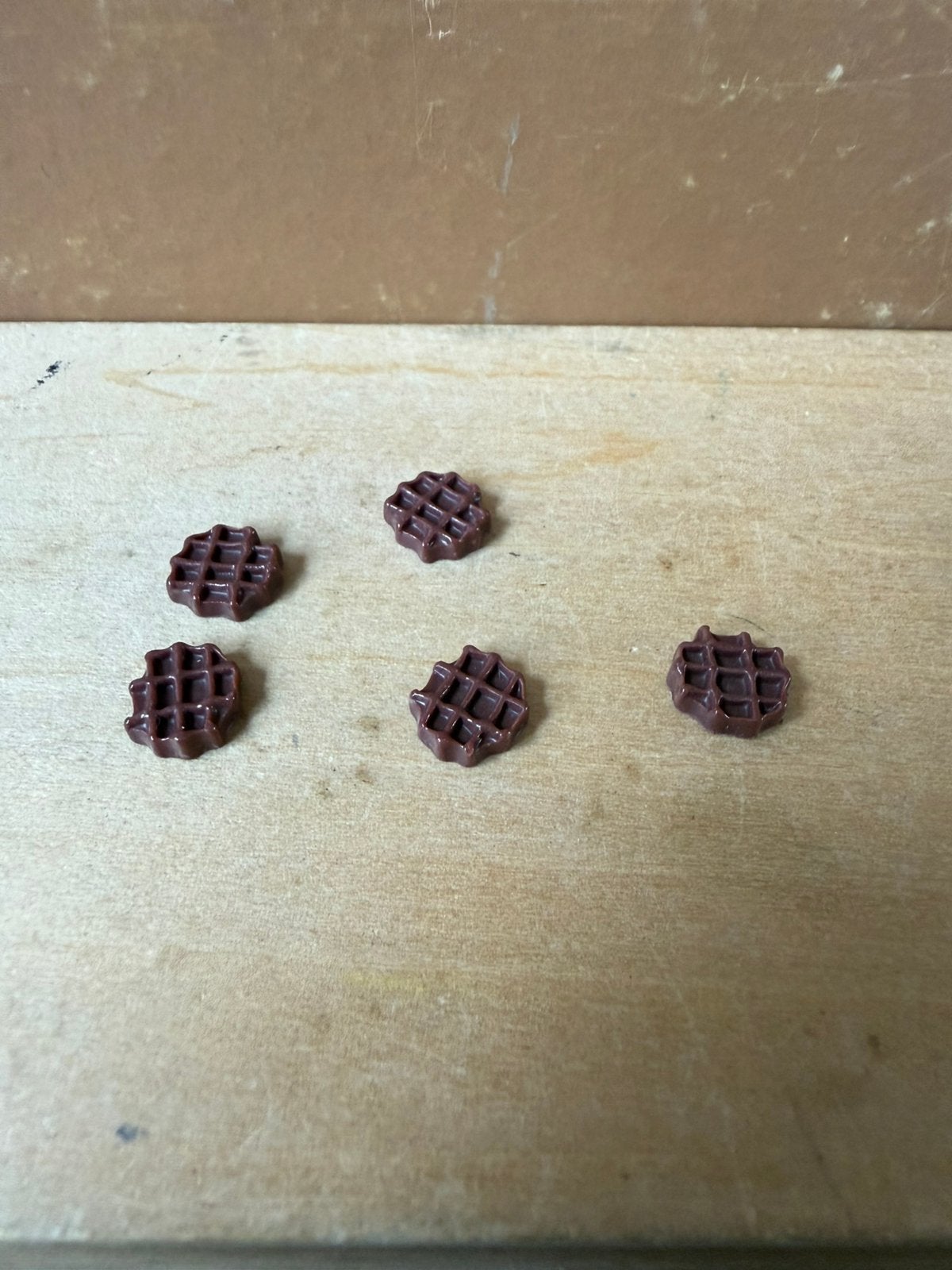 5x chocolade wafel koek - ca 1cm - kunststof, Ophalen of Verzenden, Zo goed als nieuw, Poppenhuis