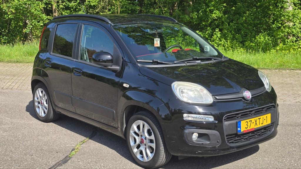 Fiat Panda Twinair 85 2012 Zwart airco, Auto's, Voorwielaandrijving, 40 €/maand, Panda, Zwart