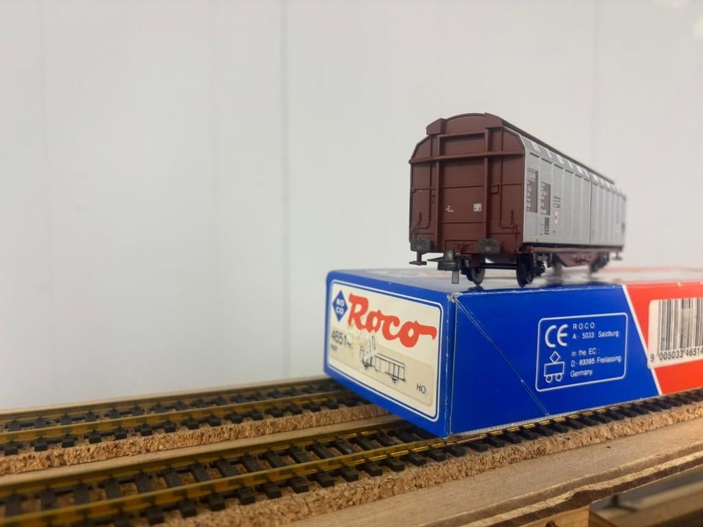 Roco 46514 Schuifwandwagen pkp, Hobby en Vrije tijd, Modeltreinen | H0, Gelijkstroom, Verzenden, Wagon, Zo goed als nieuw