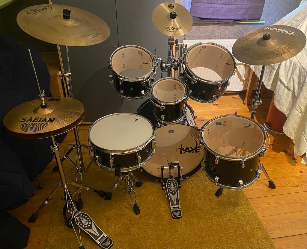 Taye Rock Pro drumstel compleet met bekkens en kruk, Muziek en Instrumenten, Drumstellen en Slagwerk, Ophalen, Zo goed als nieuw
