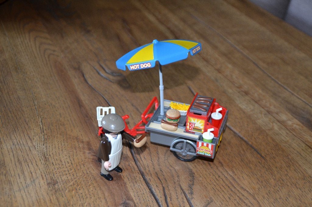 Playmobil ijs en hot dog-kar met poppetje en toebehoren, Ophalen of Verzenden, Zo goed als nieuw, Complete set, Figuren