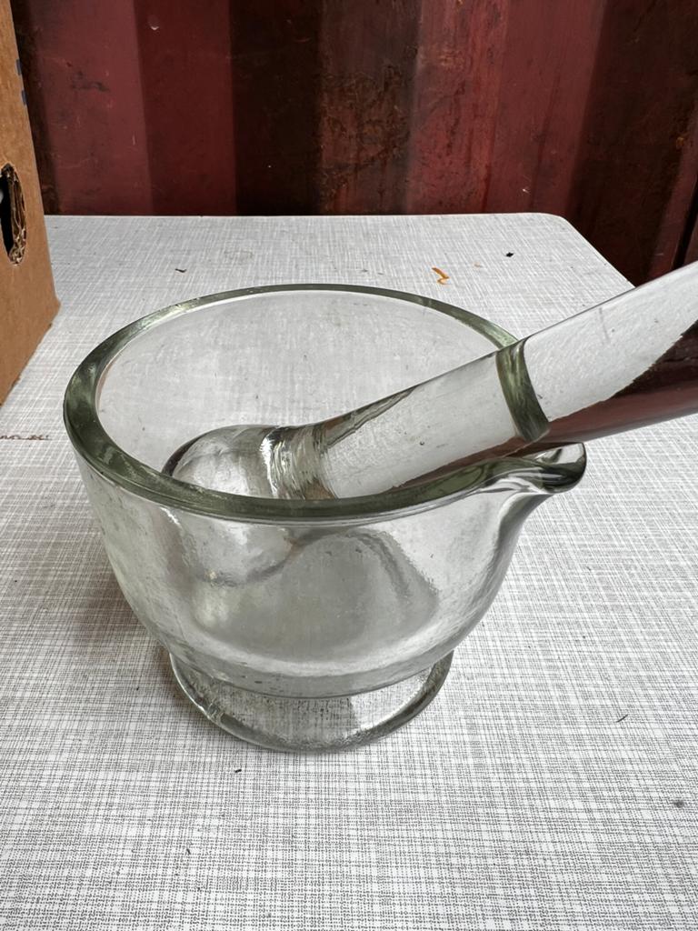 Glazen Vijzel met stamper., Overige typen, Ophalen of Verzenden, Zo goed als nieuw, Overige materialen