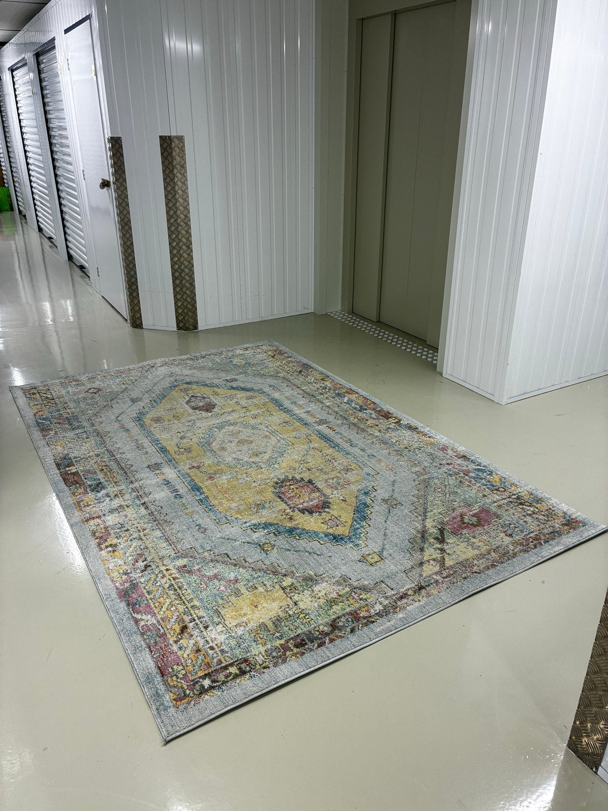 Vloerkleed met Oosters Patroon - Grijs, Geel, Blauw, Ophalen, 100 tot 150 cm, Zo goed als nieuw, 150 tot 200 cm