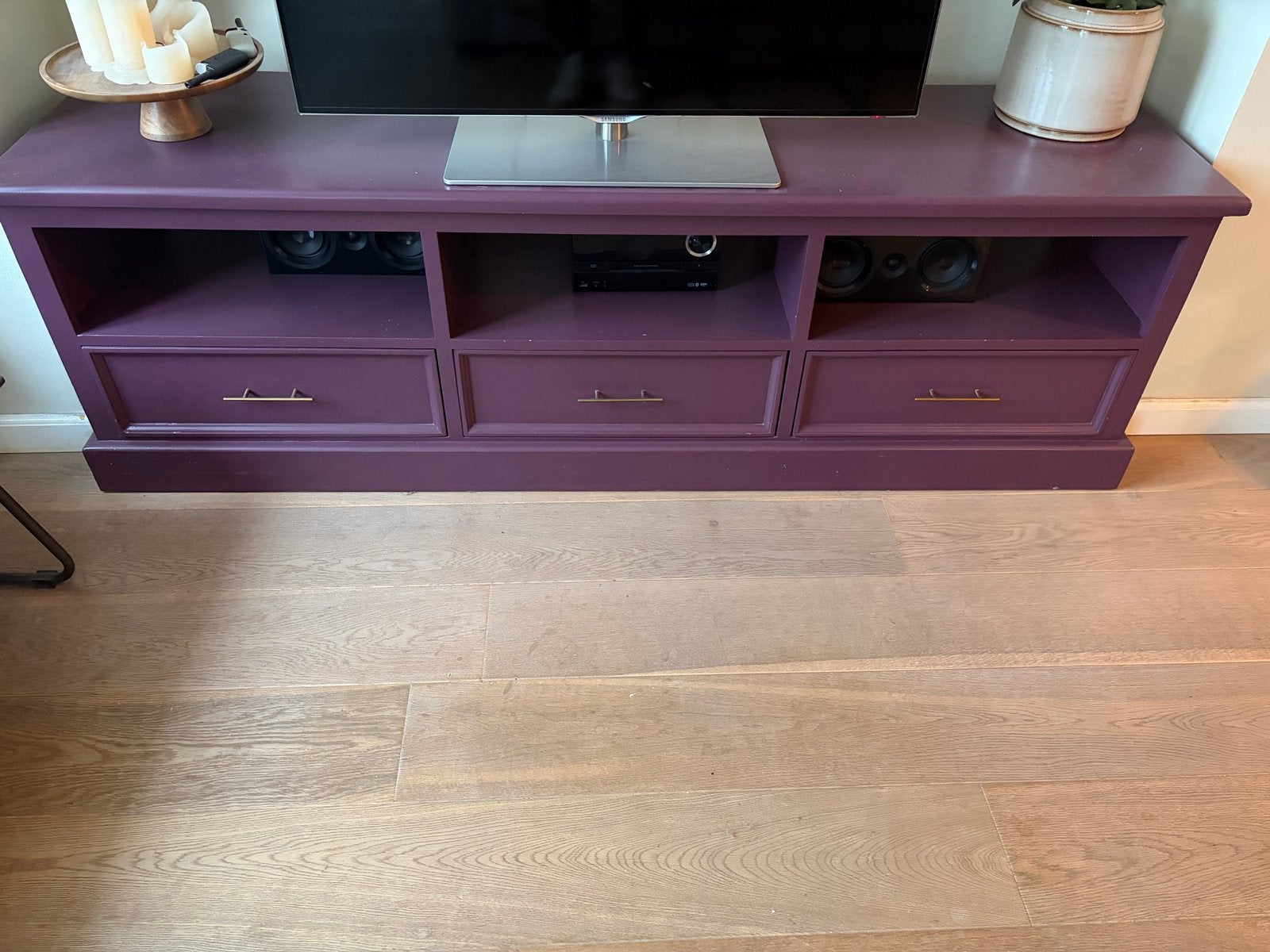 Paars tv-meubel met opbergruimte (180x46x57 cm), Ophalen, Gebruikt, 25 tot 50 cm, 150 tot 200 cm