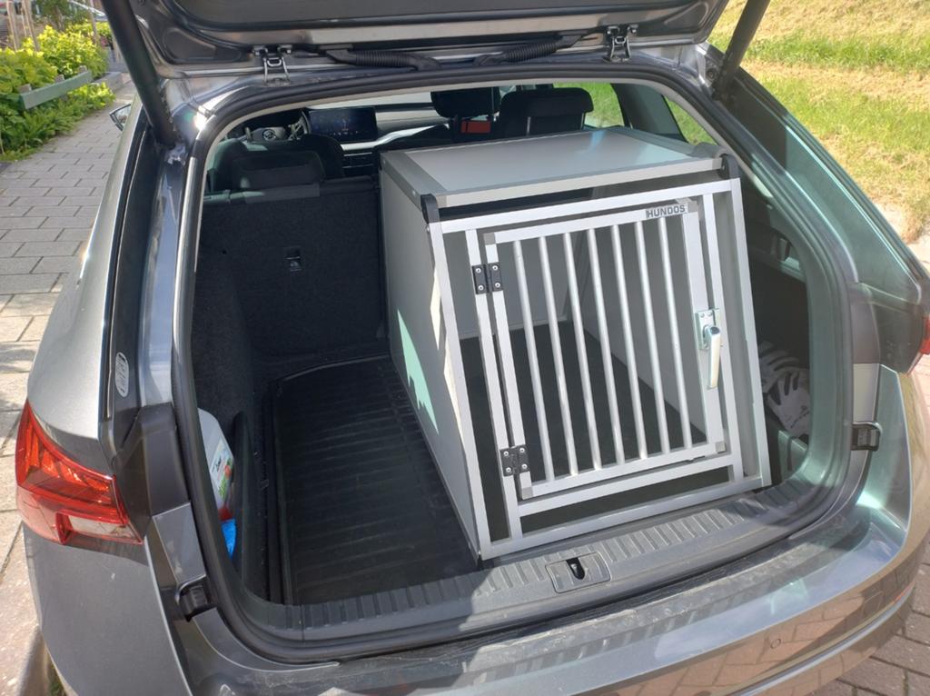 Hondenbench, autobench o.a. voor Skoda Octavia Combi IV, Dieren en Toebehoren, Ophalen, Nieuw