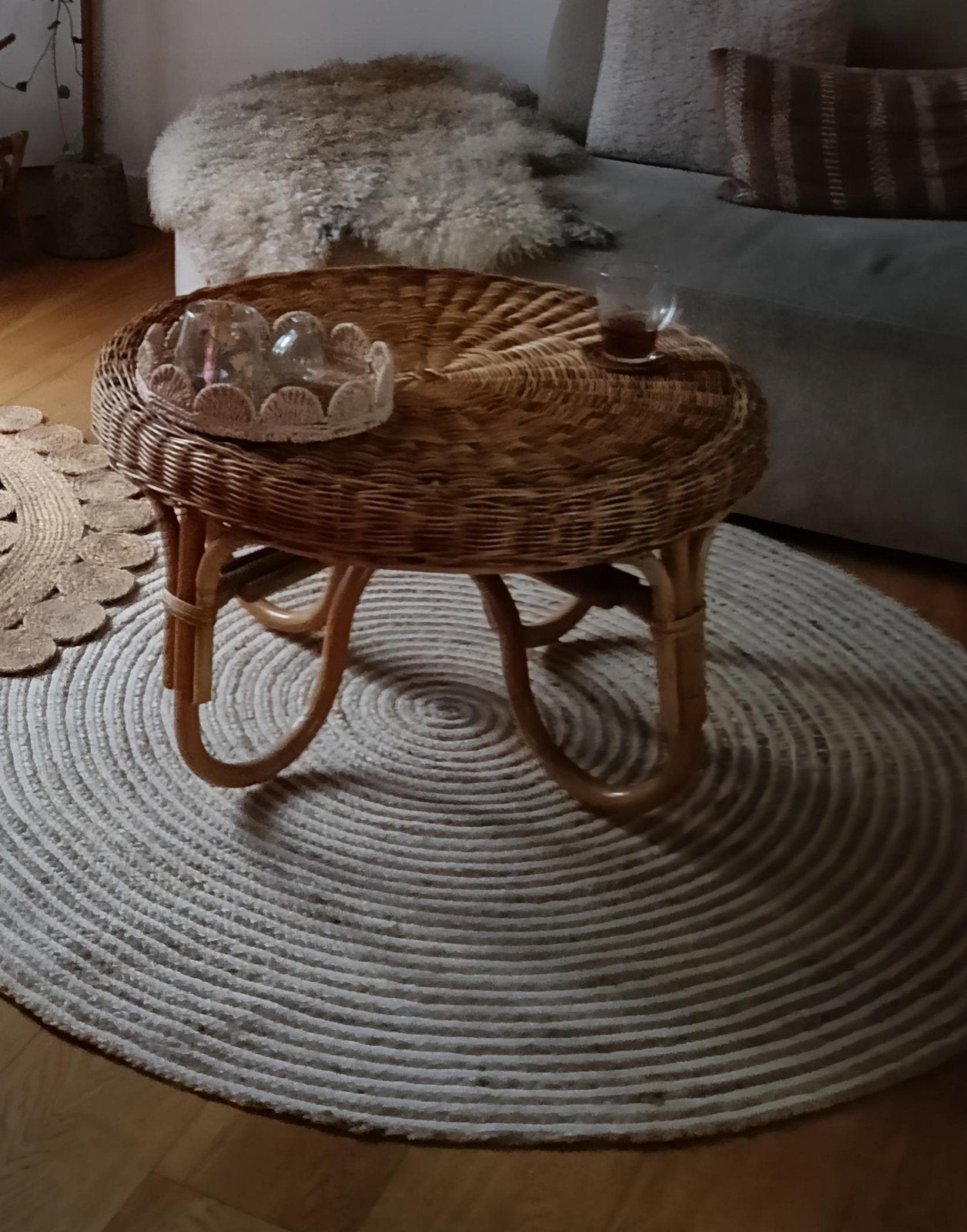 Vintage rotan salontafel, rond, met lichte beschadiging, Huis en Inrichting, Ophalen, 50 tot 100 cm, Rond, 50 tot 100 cm