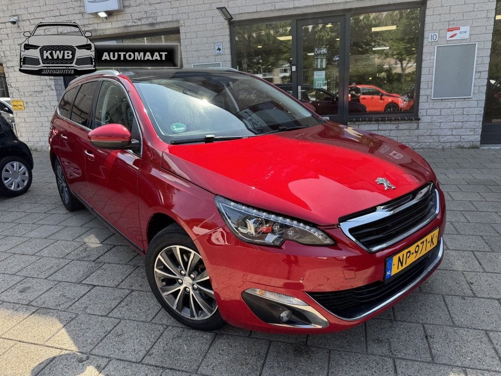 Peugeot 308 SW 1.2 PureTech Allure Pano Automaat NAP Distri, Auto's, Automaat, Gebruikt, Euro 6, 1199 cc