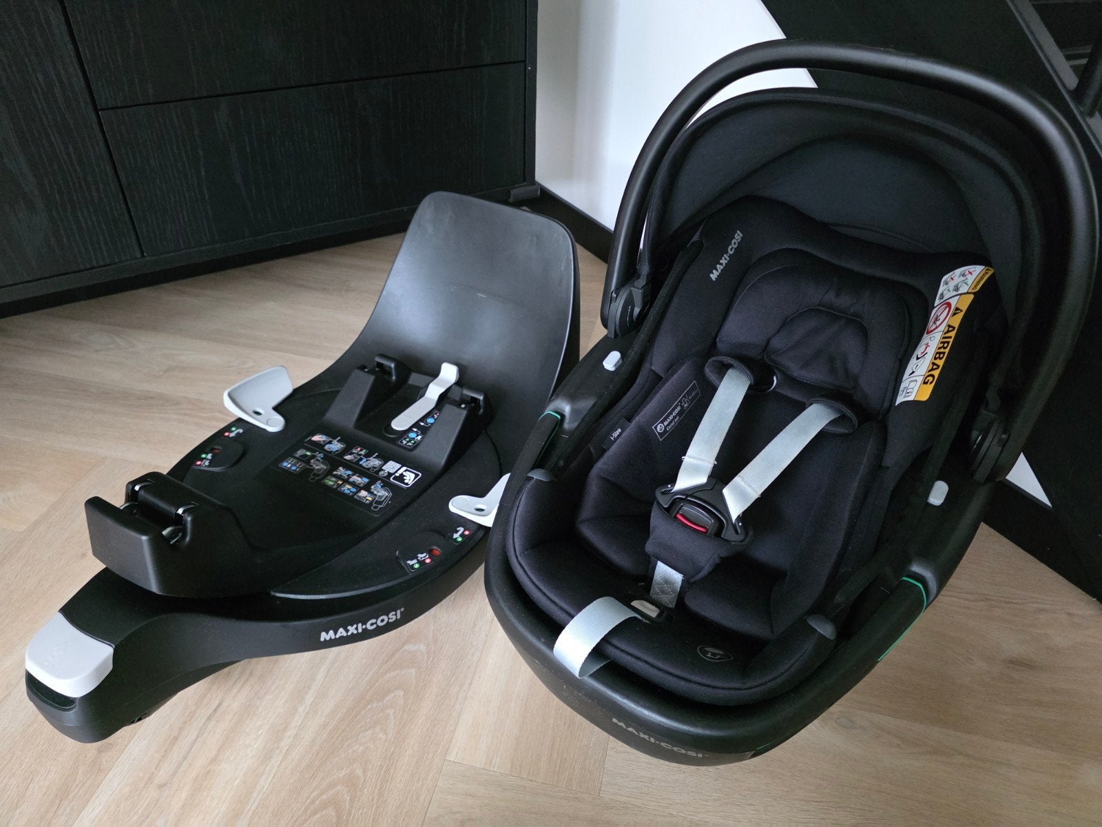 Maxi-Cosi Coral 360 autostoel zwart met FamilyFix 360 base, Ophalen of Verzenden