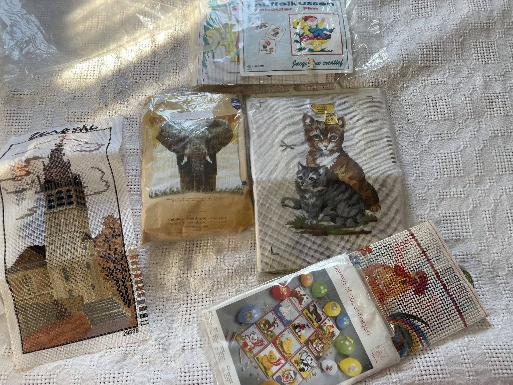 5x borduurpakketten in wol borduurwerken, Ophalen of Verzenden, Nieuw, Borduurpakket