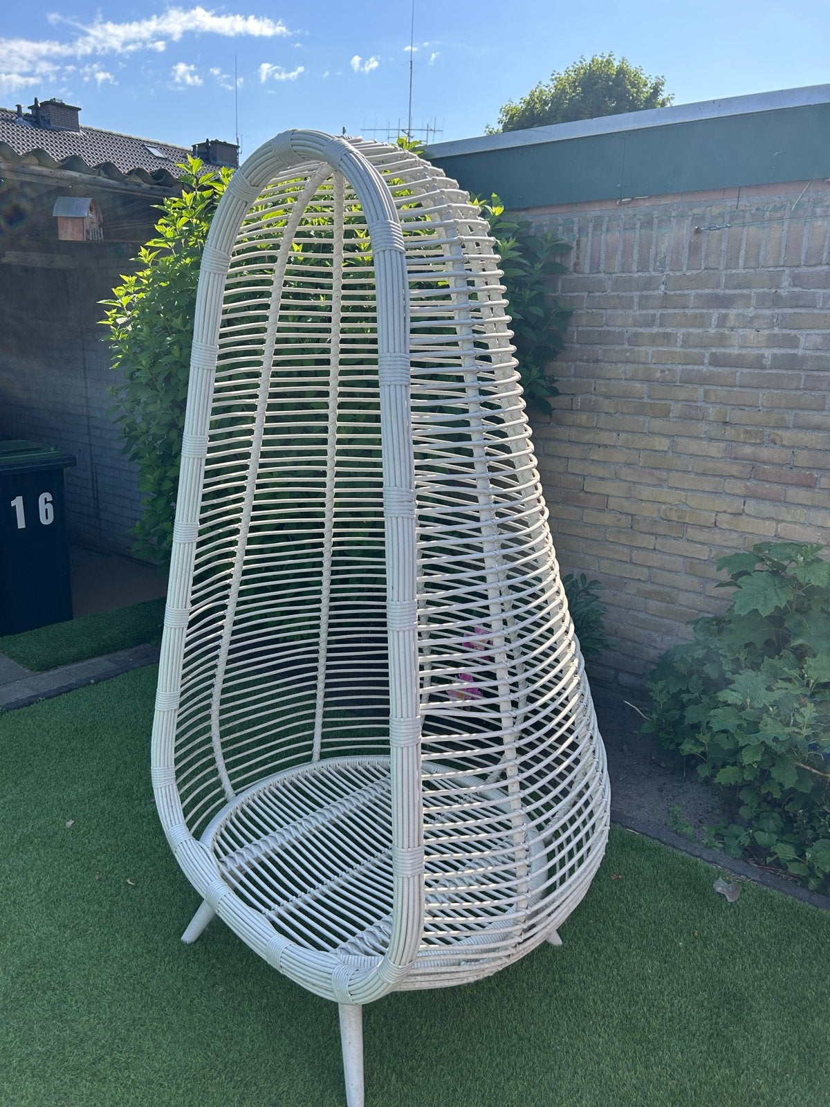 Witte staande egg chair, Ophalen, Gebruikt, Wit, Riet of Rotan