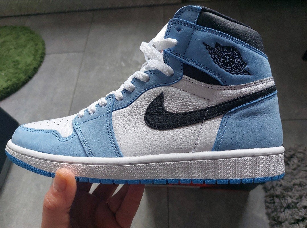 Nike Air Jordan 1 Retro High OG University Blue Maat 45, Blauw, Nike, Nieuw, Ophalen of Verzenden