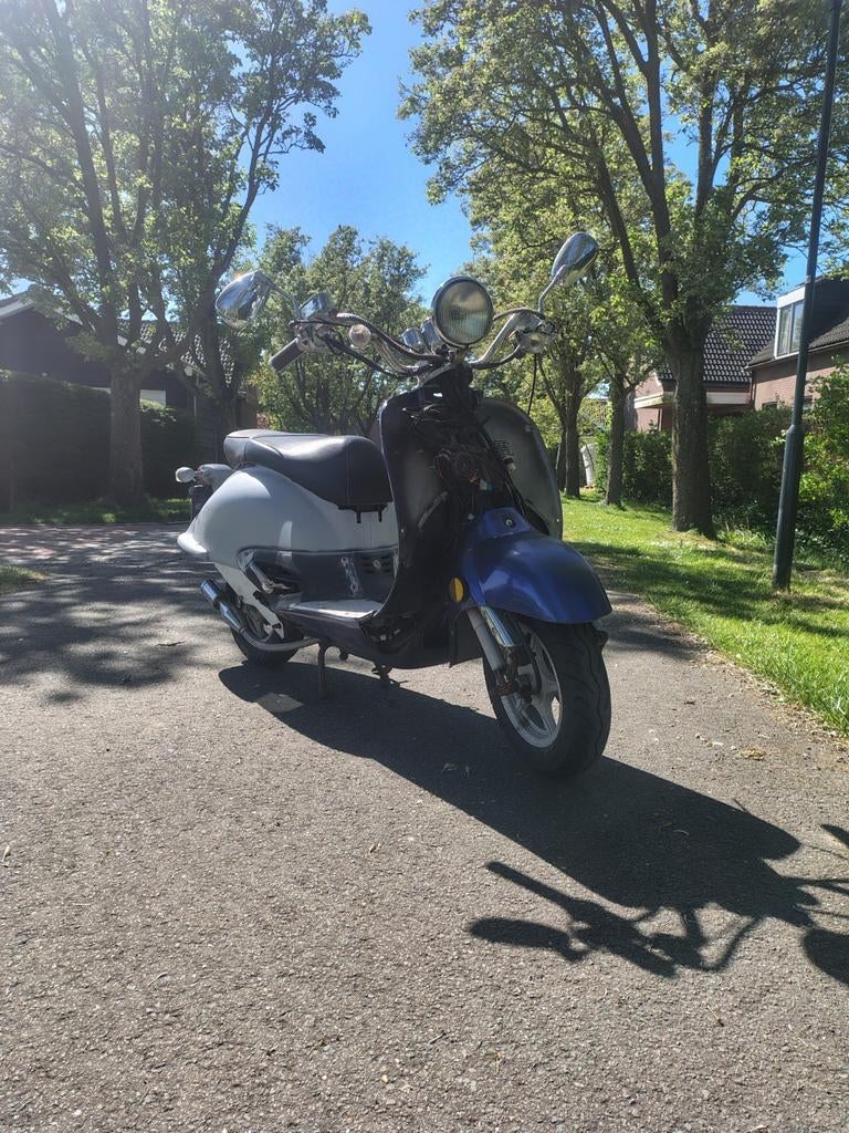 Scooter - Blauw/Grijs - Opknapper, Ophalen of Verzenden, Gebruikt, Overige typen, Overige merken