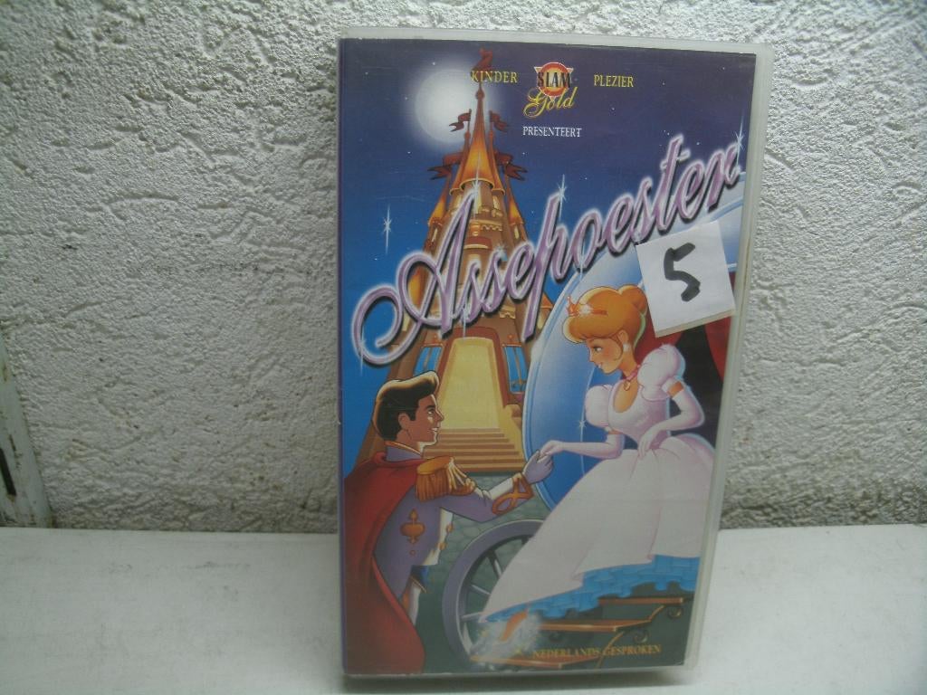 vhs 176a assepoester 5, Alle leeftijden, Ophalen of Verzenden, Zo goed als nieuw
