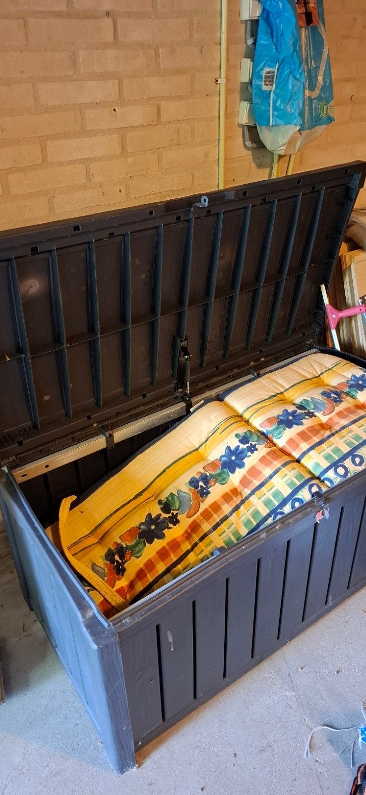 Ruime Keter opbergbox voor buiten, zwart, Ophalen, Gebruikt, Kunststof, Overige typen