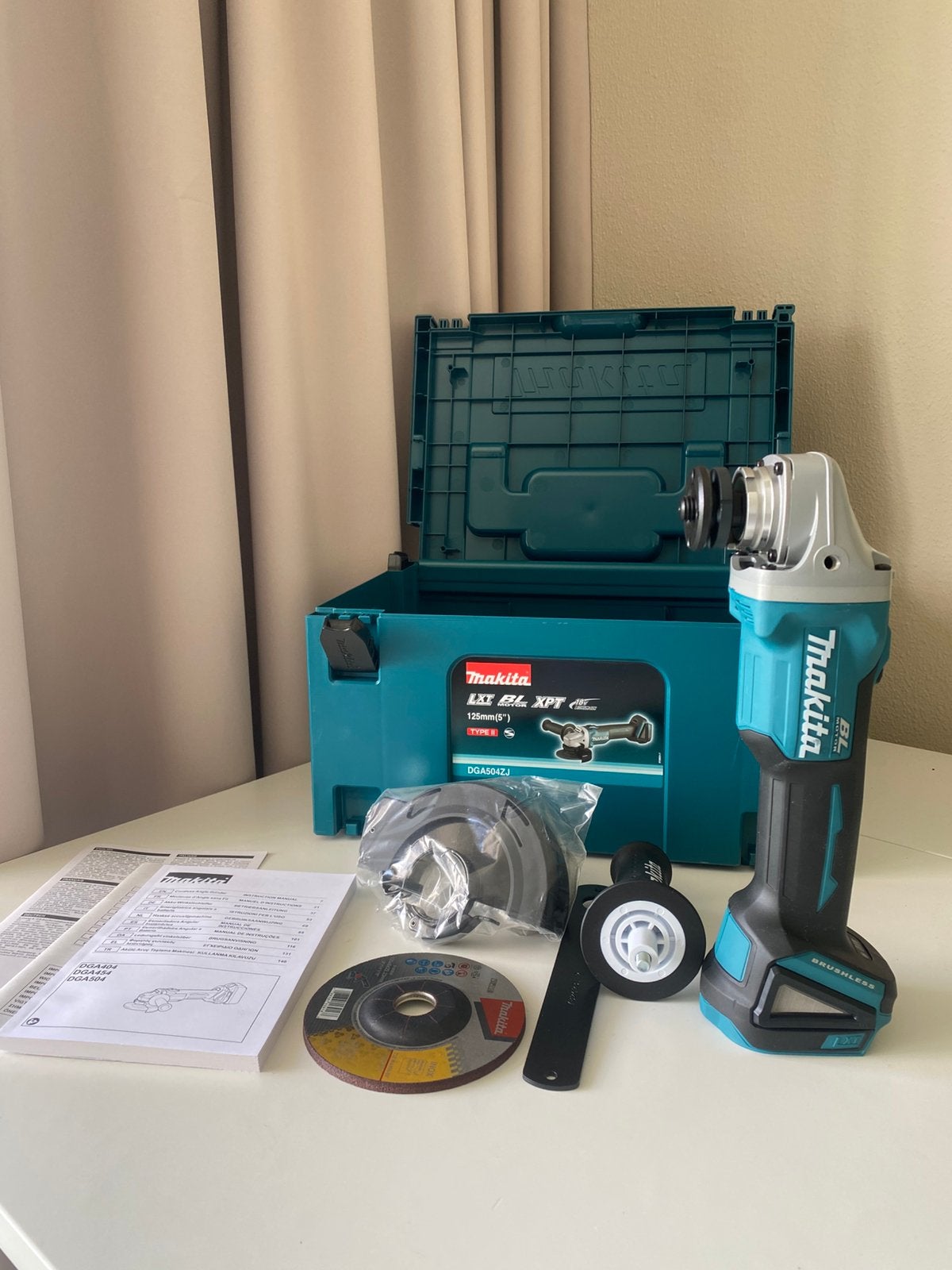 Makita DGA504ZJ 18V Haakse Slijper Brushless + Makpac, Doe-het-zelf en Verbouw, Gereedschap | Slijpmachines, Ophalen of Verzenden