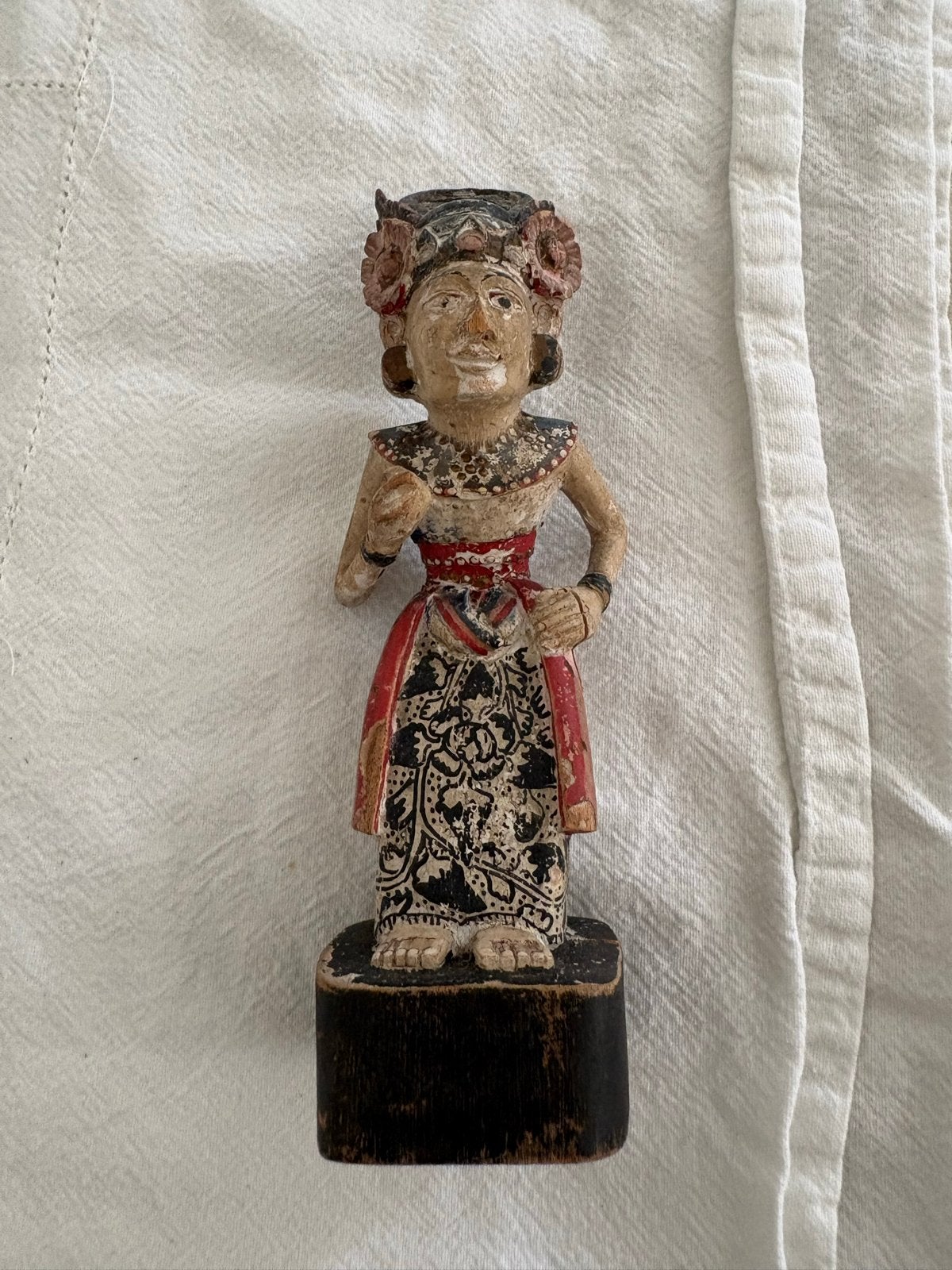 Vintage Balinese Houten Danser Beeldje - Handgesneden, Minder dan 20 cm, Ophalen of Verzenden, Beeld, Hout