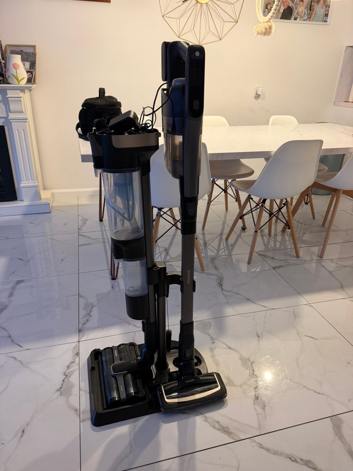 Philips 9000-serie AquaTrio snoerloze stofzuiger en dweil, Ophalen, Gebruikt, Philips, Reservoir