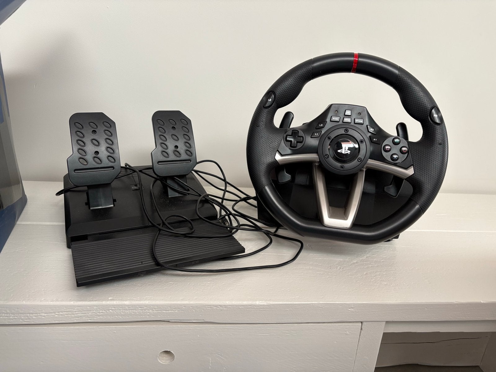 PS3/PS4 racestuur met pedalen - Hori Racing Wheel Apex, Ophalen of Verzenden, Zo goed als nieuw