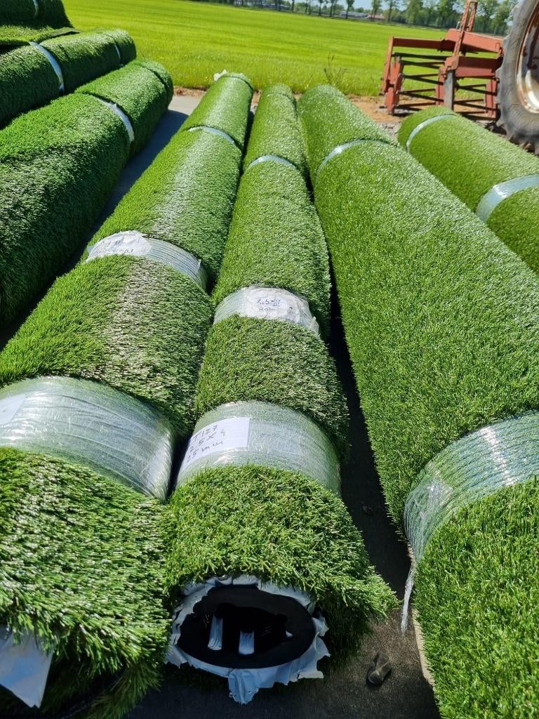 Kunstgras coupon 2.5 x 4 meter T127 25 mm, Ophalen, Nieuw, Minder dan 10 m², Kunstgras