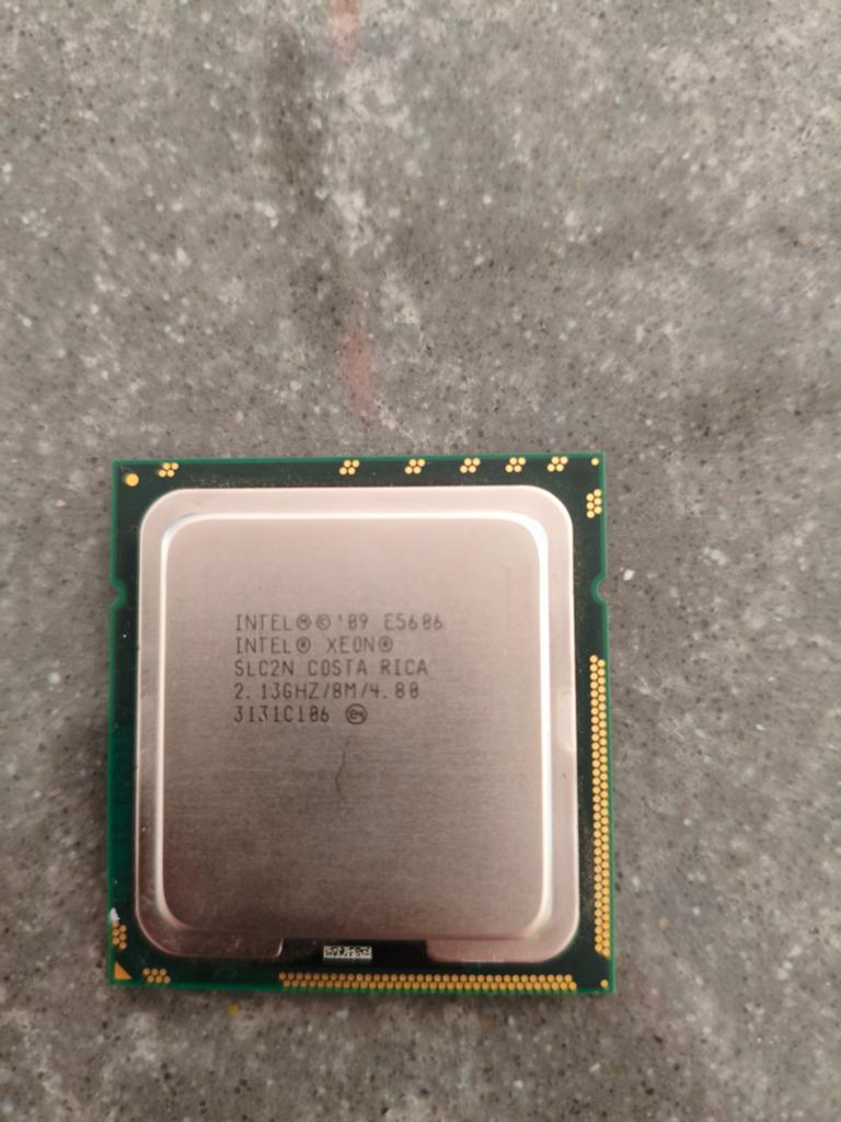 Intel Xeon E5686 Processor 2.13GHz/8M/4.88 LGA1366, Gebruikt, Onbekend, Intel Xeon E5686, 2 tot 3 Ghz