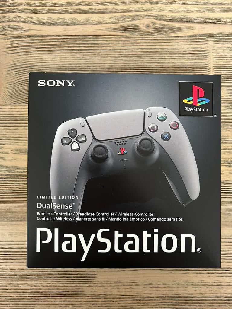 Playstation 30th anniversary controller - Nieuw, Nieuw, Ophalen of Verzenden, Controller, PlayStation 1