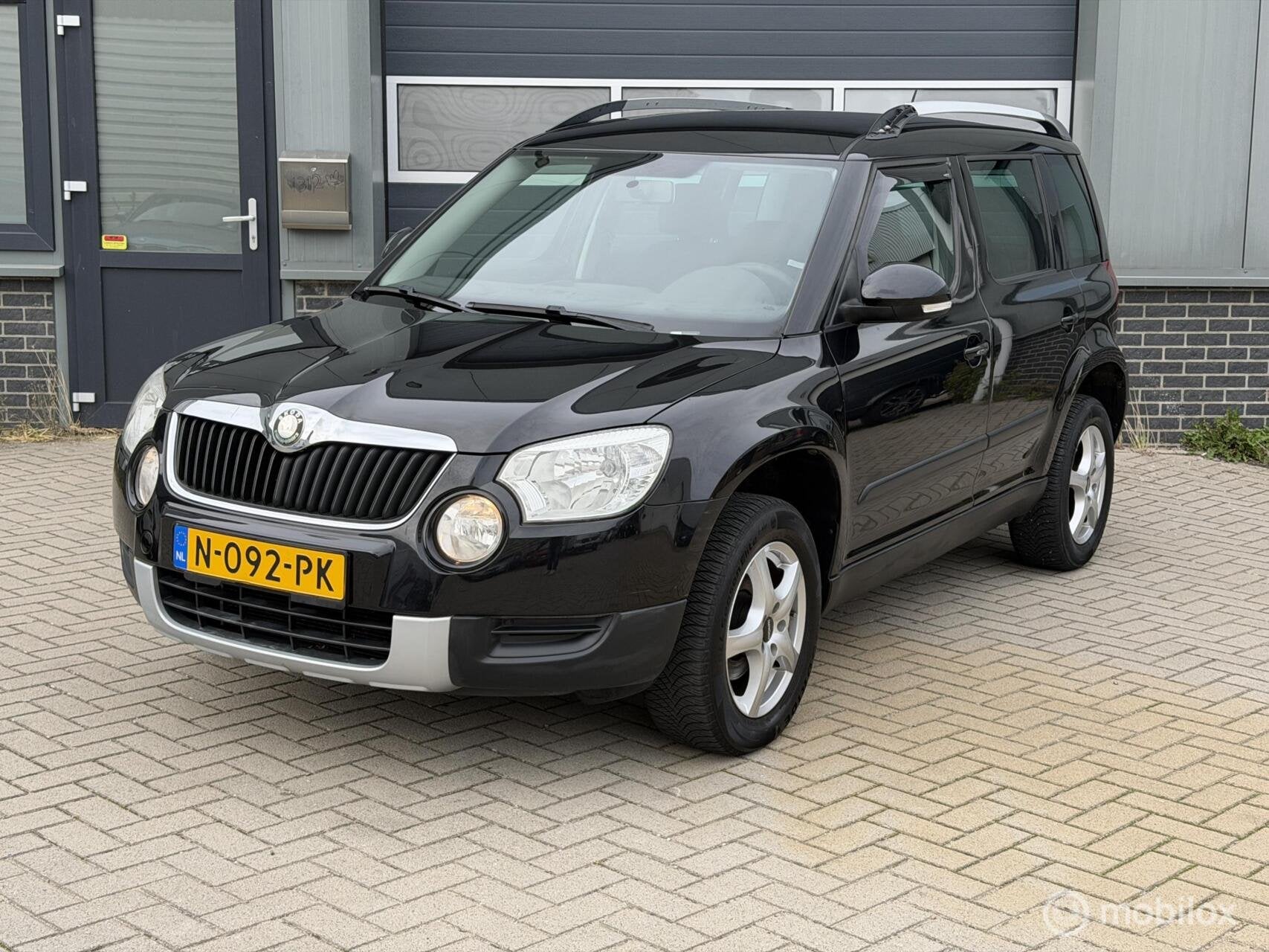 Skoda Yeti 1.2 TSI Active Plus/ TREKHAAK/ AIRCO/ O. HISTORIE, Auto's, Skoda, Voorwielaandrijving, Euro 5, Automatische klimaatregeling