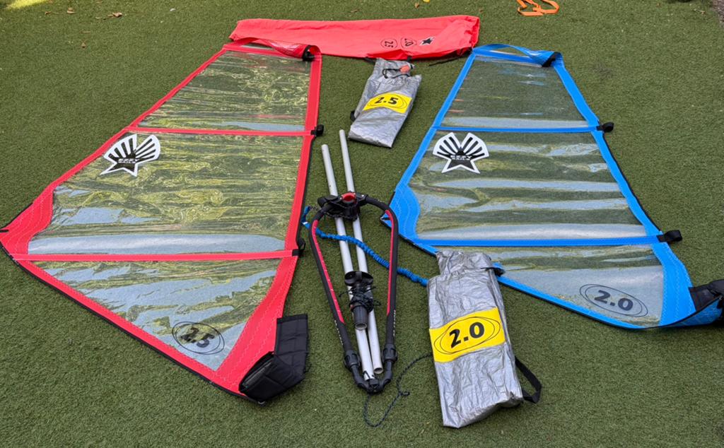 Ezzy kids 2,5 en 2,0, Watersport en Boten, Ophalen, Gebruikt, Minder dan 3.5 m², Deelbare mast
