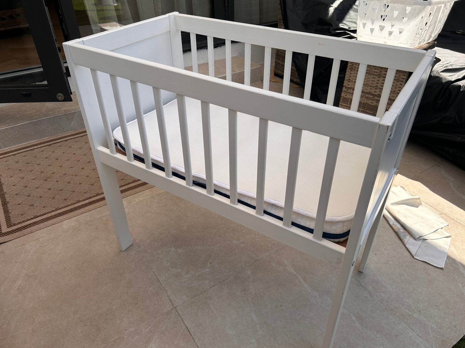 Baby crib, Kinderen en Baby's, Babywiegjes en Ledikanten, Ophalen, Zo goed als nieuw, Ledikant