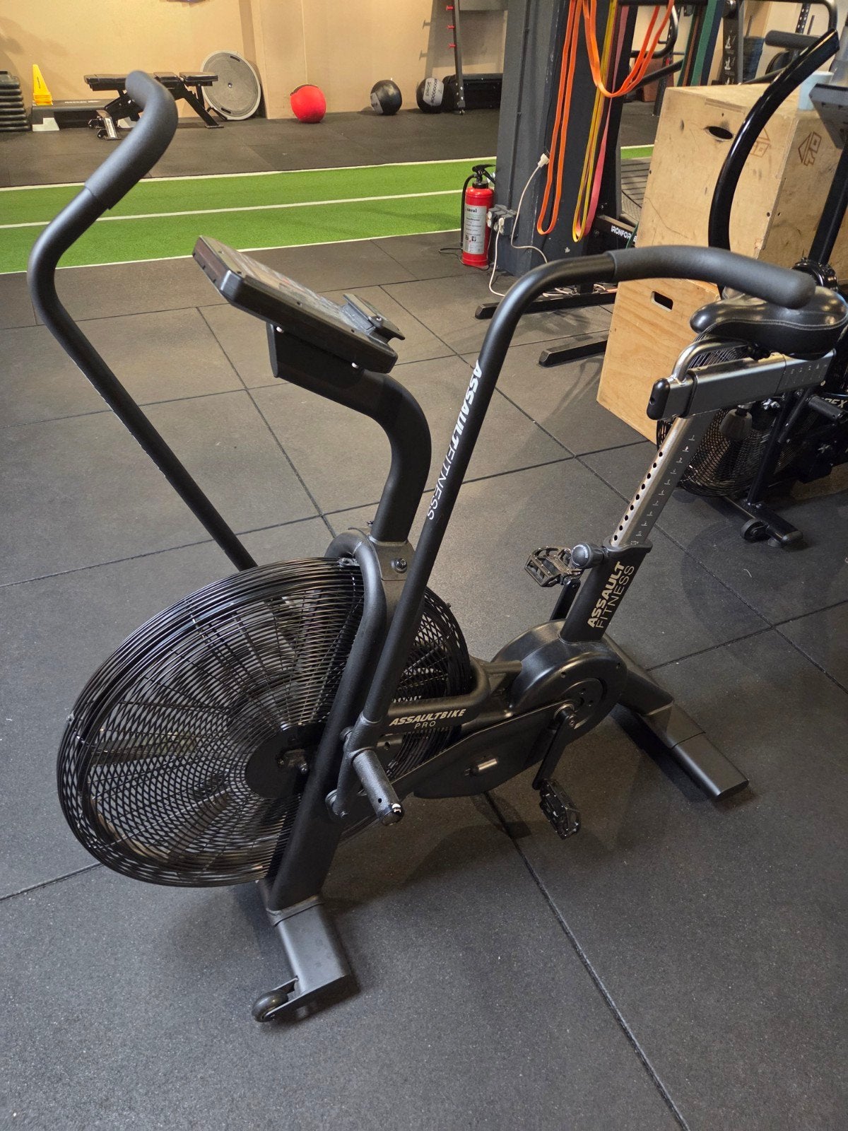 1x assault airbike, Ophalen, Zo goed als nieuw, Benen, Overige typen