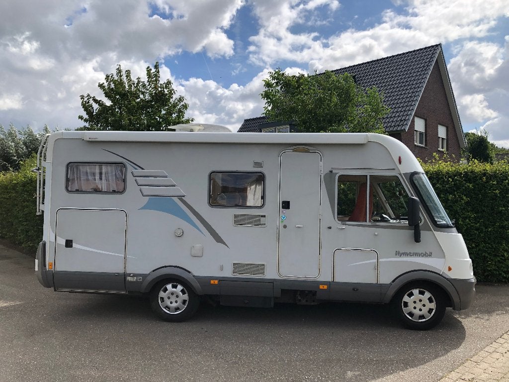 Foto 2 van Hymer B514 146pk Vastbed Hefbed XL garage 76.800km
